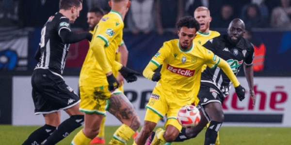 法甲焦点战：南特VS巴黎FC——攻防博弈下的胜负手与比分推演