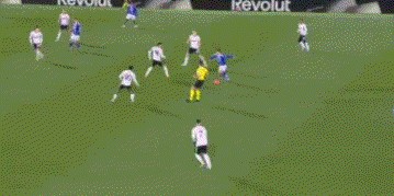 2-0,21岁皇马旧将妙传,38岁法布雷加斯率队12场不败,逼近意甲榜首