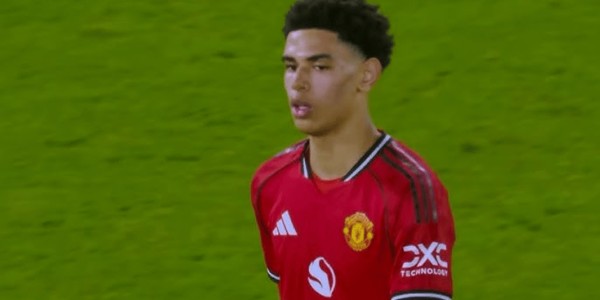 曼联单场10球射手态度改善，仍难打动卡里克！另一小妖今夏或晋升
