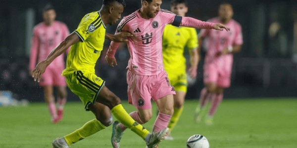 梅西与C罗：历史第一人的争议，该终结了