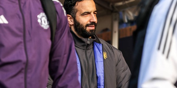 水晶宫主帅格拉斯纳对曼联失利感到失望，定位球成败笔